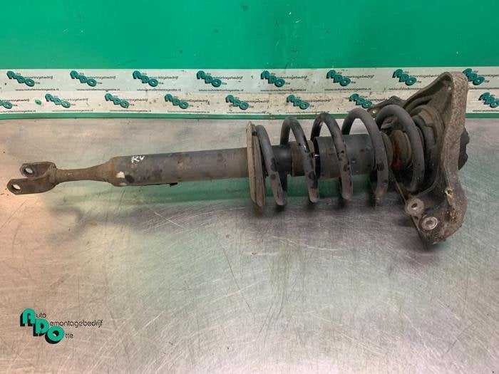 Barre amortisseur avant droit d'un Audi A4 (A4 01-), Autos : Pièces & Accessoires, -, 3 mois de garantie, Audi, Utilisé