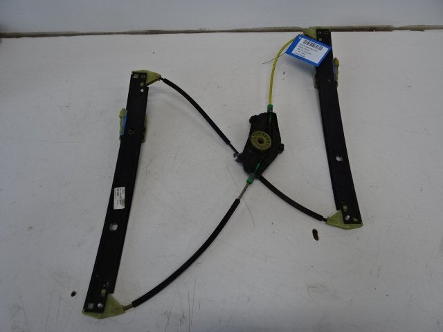 VITRE MECANISME AVANT DROIT Audi A4 Avant (B8) (8K0837462A), Utilisé, Audi