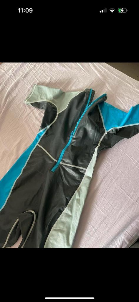 Wetsuit rond 10-11 j, Kinderen en Baby's, Ophalen of Verzenden, Zo goed als nieuw
