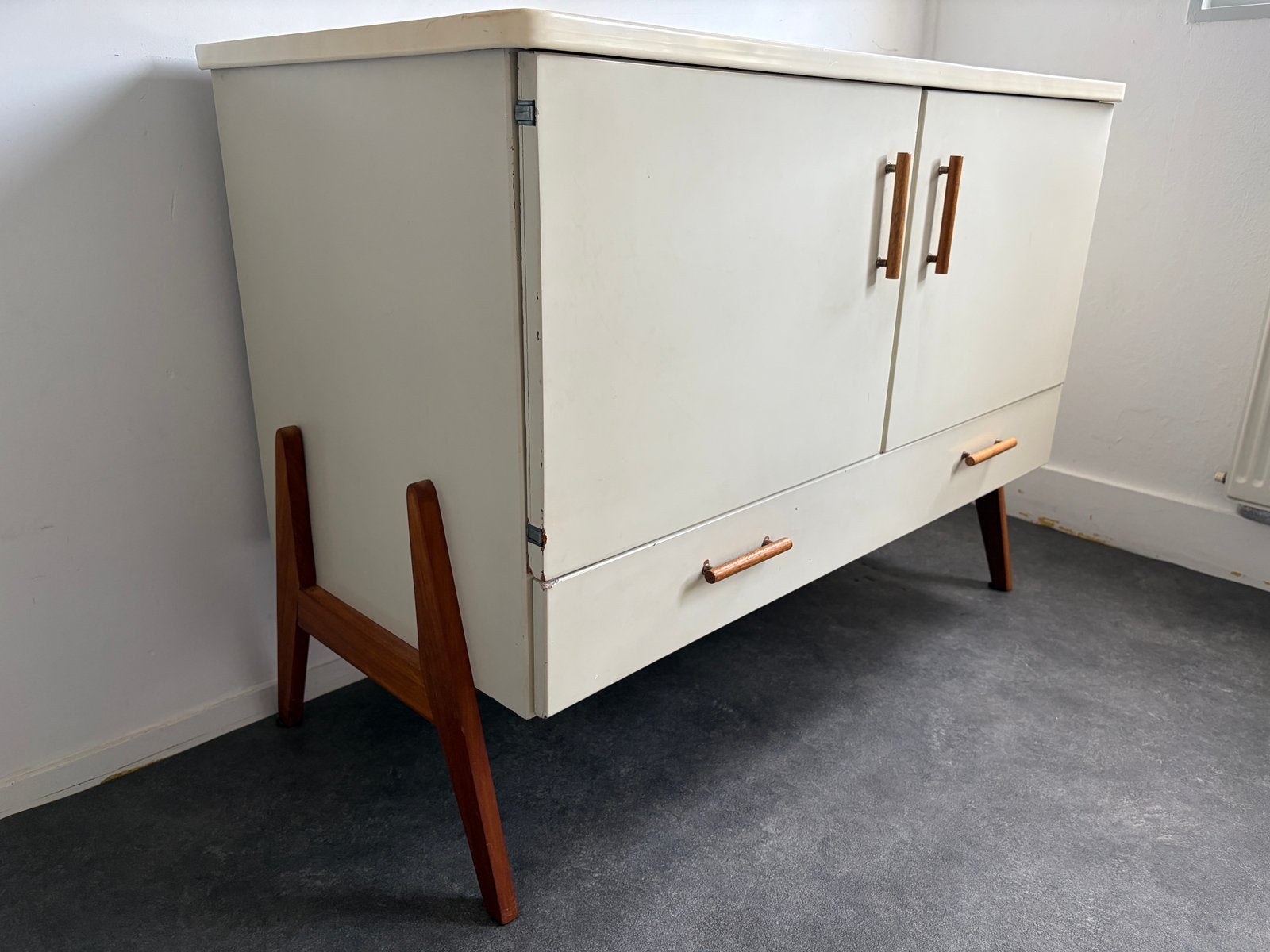 Vintage kast | Opknapper, Avec tiroir(s), Vintage, 100 à 150 cm, Enlèvement