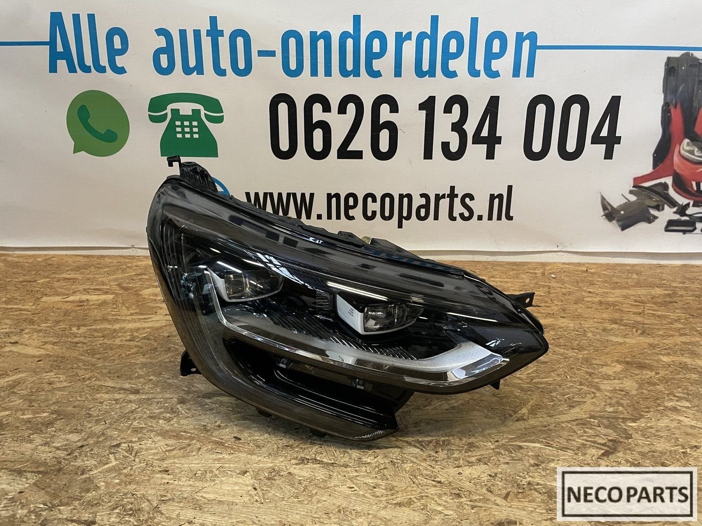 RENAULT MEGANE LED KOPLAMP RECHTS ORIGINEEL 260103857R, Gebruikt, -, Renault, -