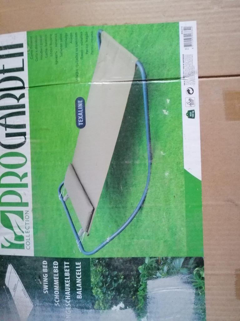 Schommelbed om te genieten in de tuin, Ophalen