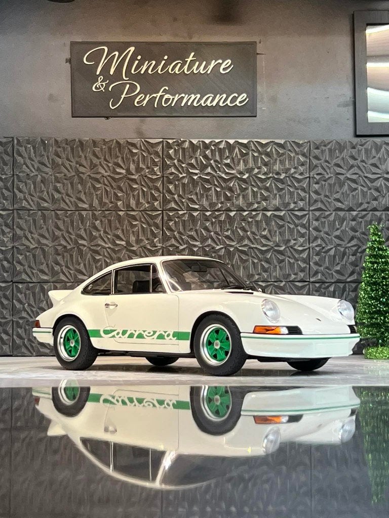 1/18 Porsche 2.7L, Enlèvement ou Envoi, Comme neuf, Voiture, Autoart