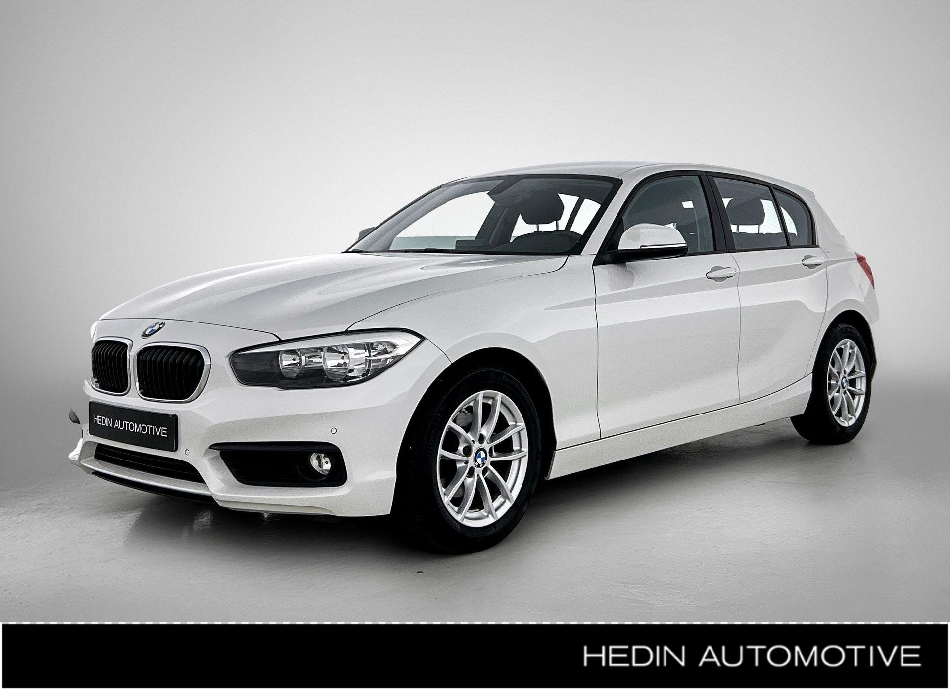 BMW 118iA | Trekhaak | Zetelverwarming | Navigatie | Parkeer, Autos, 100 kW, Achat, Euro 6, Entreprise