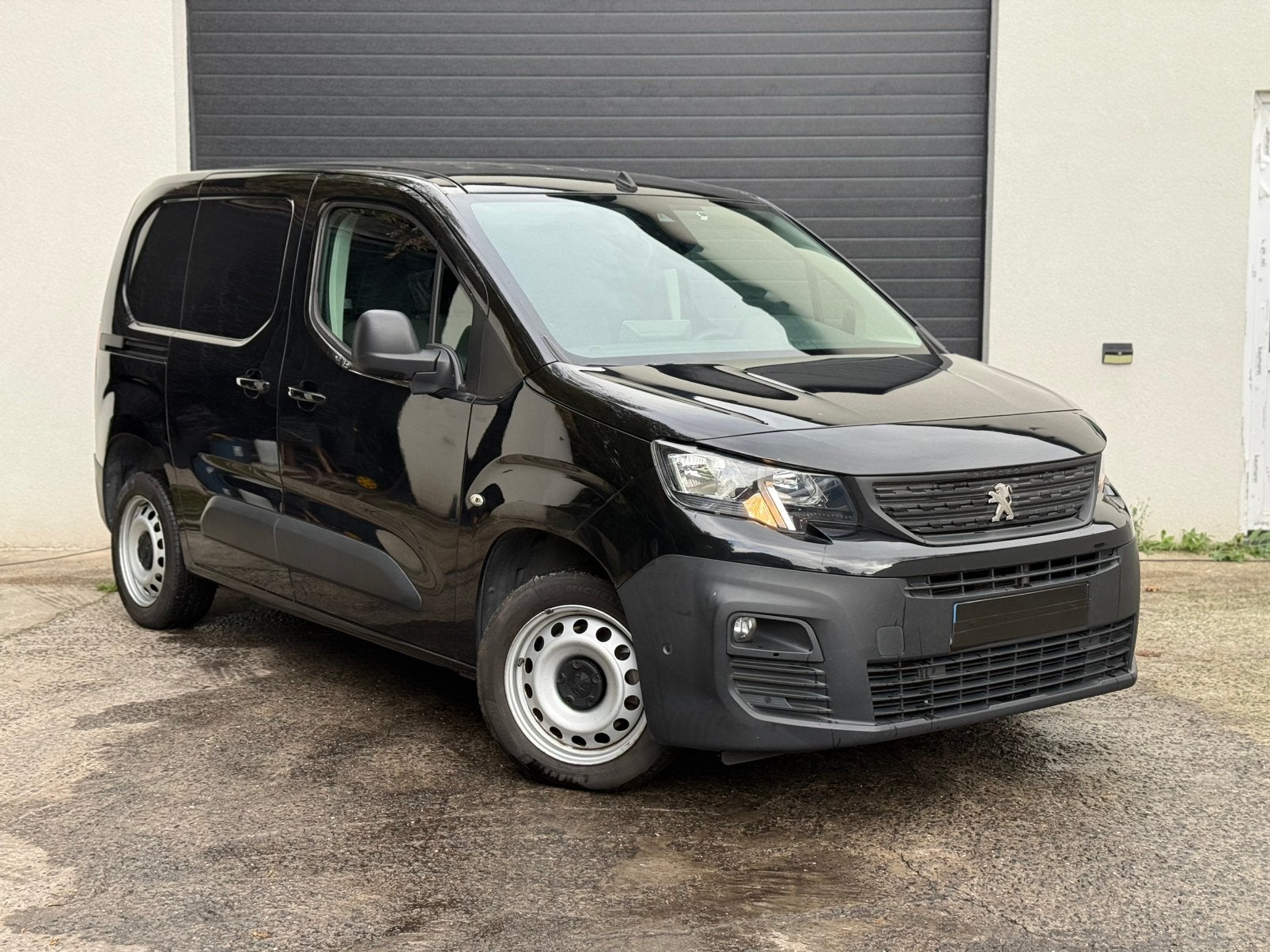 PEUGEOT PARTNER 1.5 BLUEHDI ASPHALT L1 – 131 CH AUTOMATIQUE, Achat, Euro 6, Entreprise, Noir