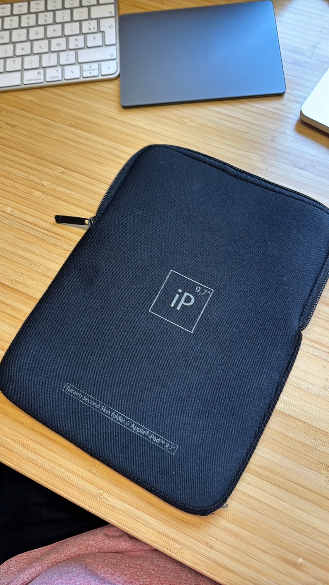 iPad / tablet hoes 9,7 inch, Computers en Software, Ophalen, Zo goed als nieuw
