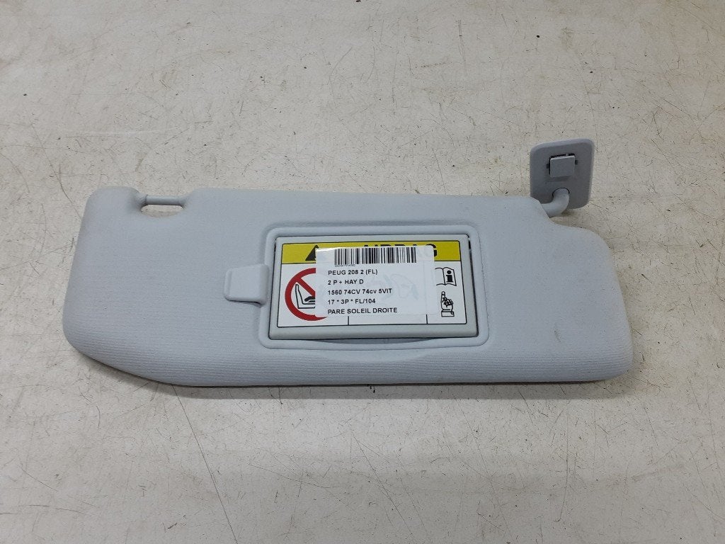 PARE-SOLEIL DROIT Peugeot 208 I (CA / CC / CK / CL), Mevr. I. Hauben, Utilisé, Rue de l'Espoir 34 34
4030  GRIVEGNÉE, BE, Info@Collignon.be
