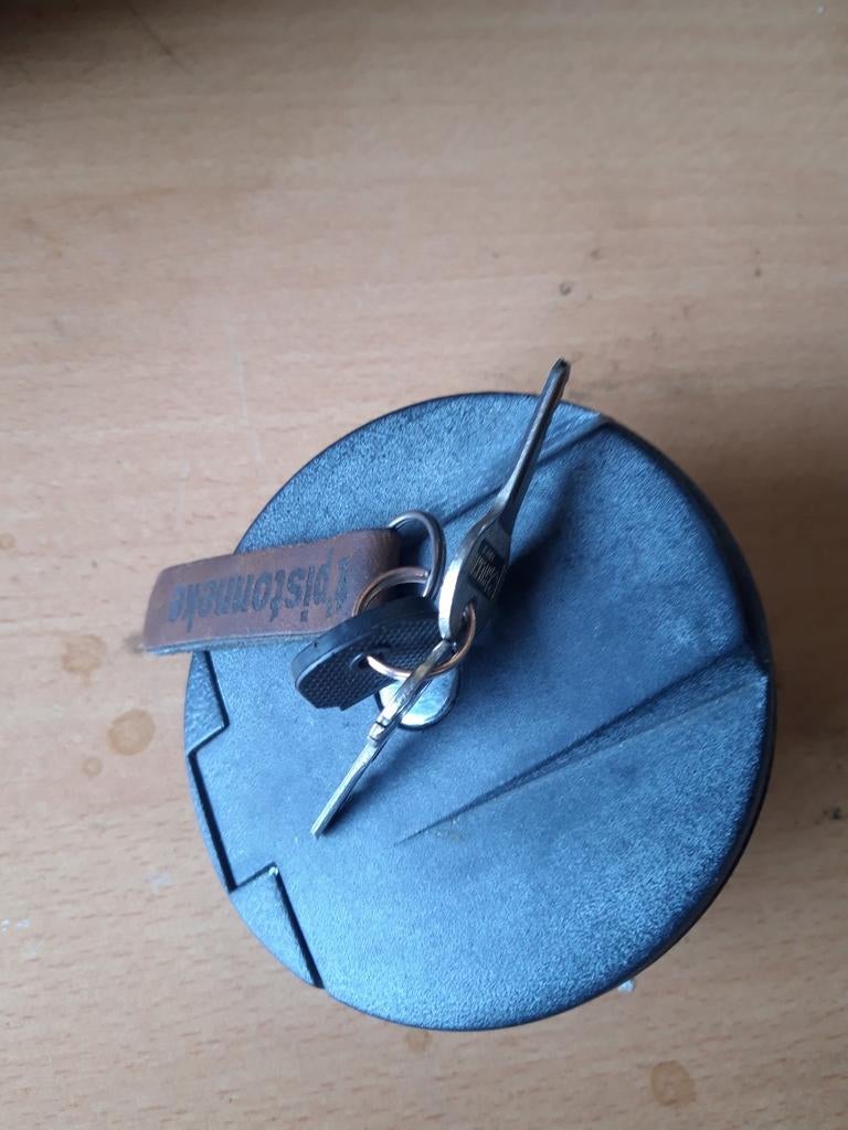 Tankdop met sleutel bmw k75 k100 k1100, Motoren, Ophalen