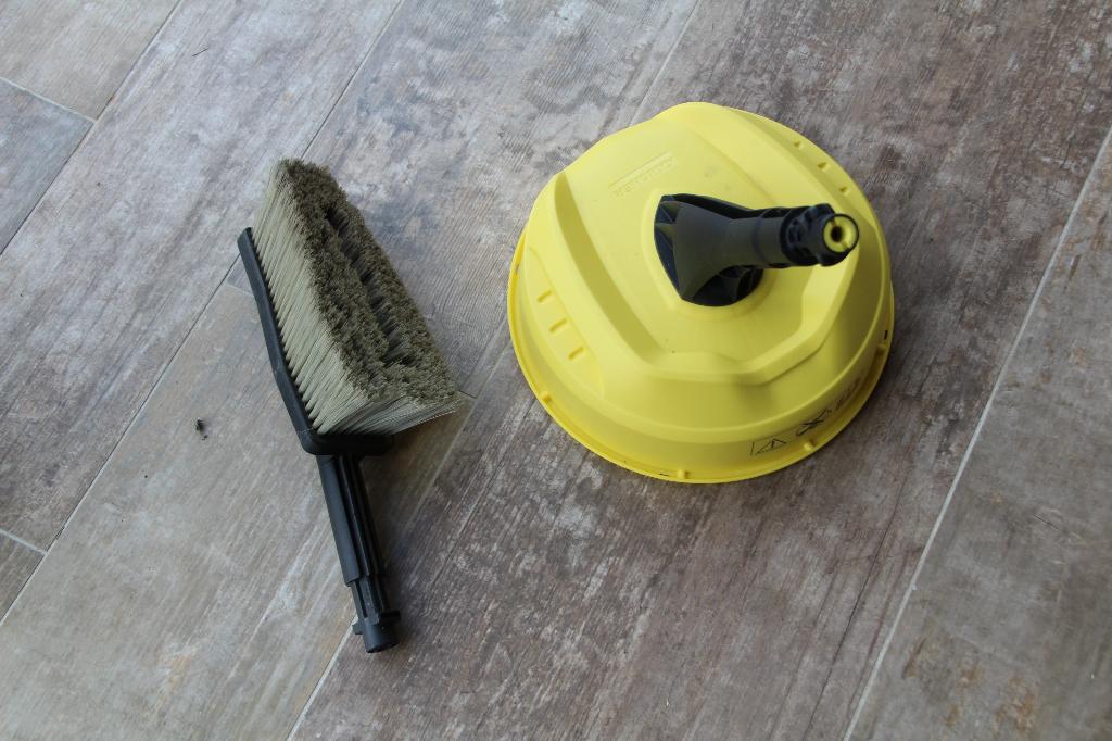 Karcher terrasreiniger + borstel, Ophalen, Zo goed als nieuw, Elektrisch, Karcher