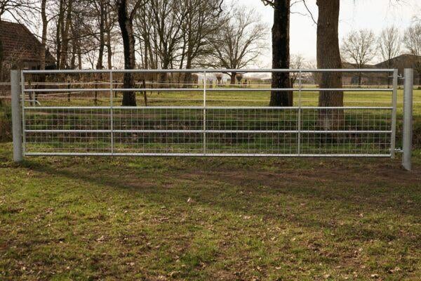 Gegalvaniseerde weidepoort 488 cm met half gaas – 5 spijlen, Dieren en Toebehoren, Stalling en Weidegang, Weidegang, 2 of 3 paarden of pony's