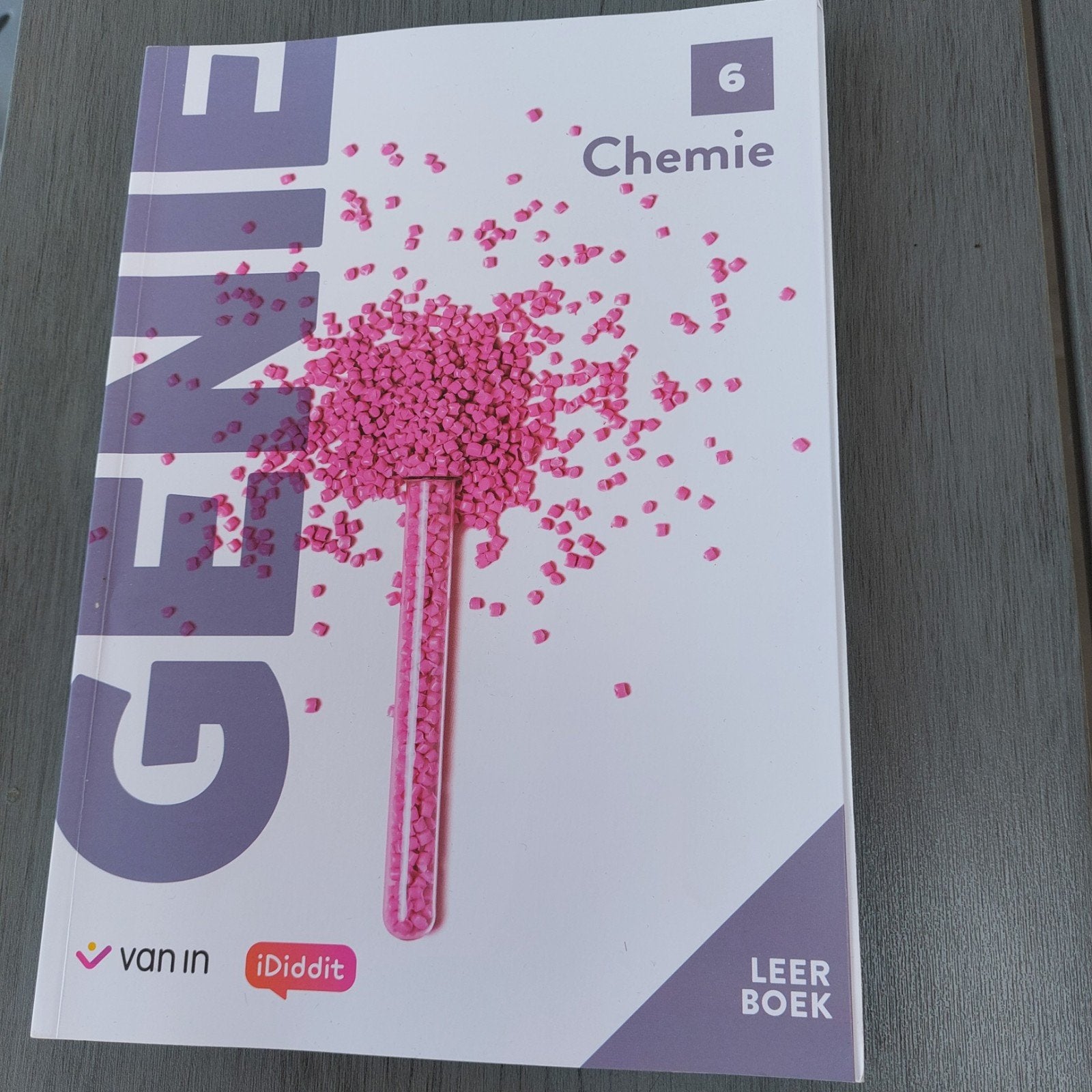 Genie Chemie 6 - leerboek (incl. licentie), Ophalen of Verzenden, Zo goed als nieuw, ASO, Scheikunde