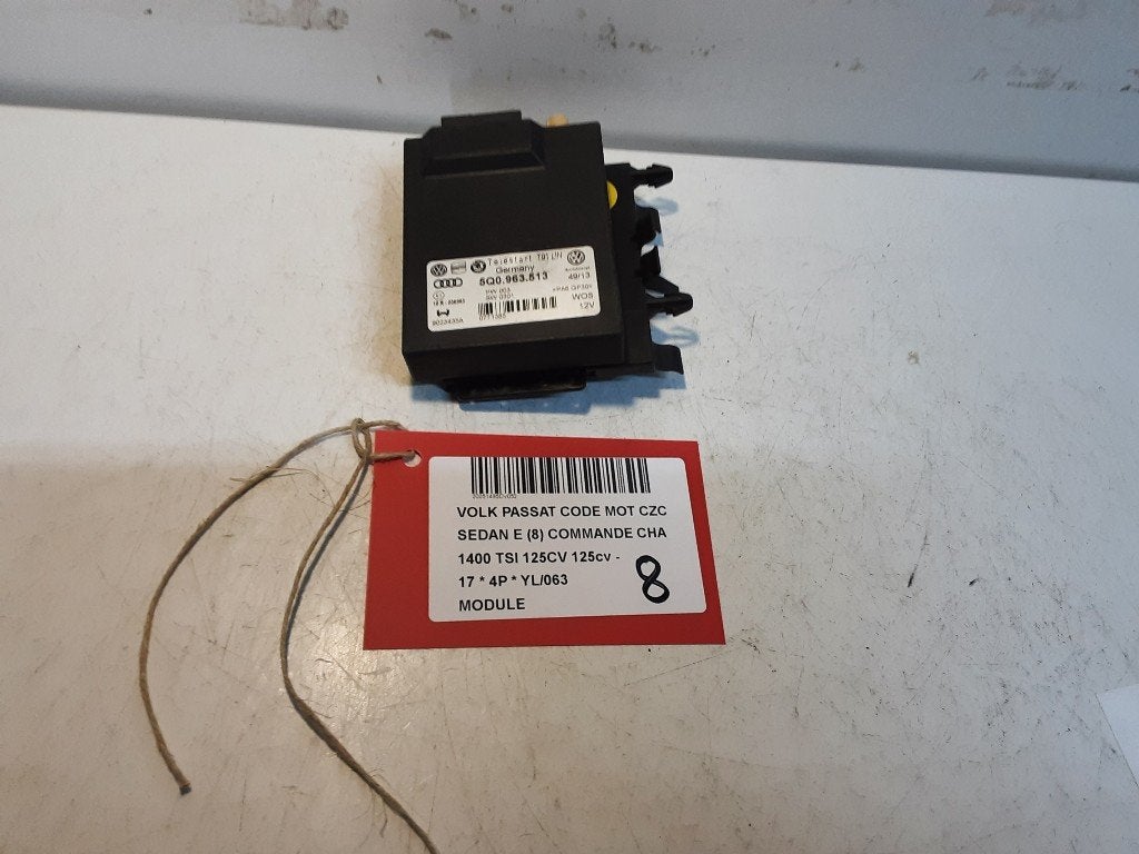 UNITE ELECTRONIQUE Volkswagen Passat (3G2) (5Q0963513), Volkswagen, Mevr. I. Hauben, Utilisé, Rue de l'Espoir 34 34
4030  GRIVEGNÉE, BE