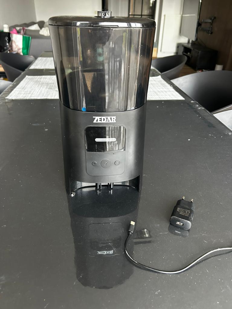 Automatische voederbak, Enlèvement, Comme neuf