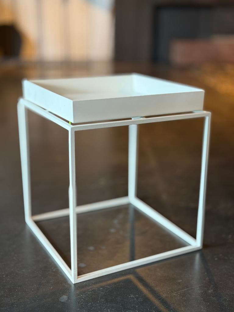 HAY traytable 30 x 30, Huis en Inrichting, Ophalen, Zo goed als nieuw