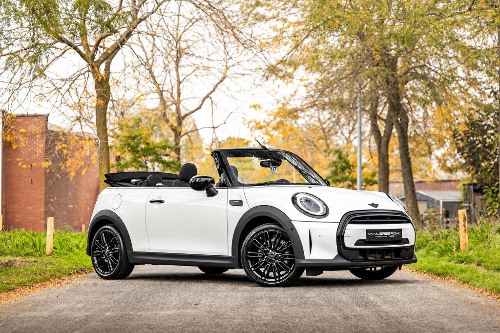 MINI Cooper Cabrio Automaat * H/K * LED * Camera *, Auto's, 1499 kW, https://public.car-pass.be/vhr/2db801fa-0663-43b5-a00a-1969ee961289