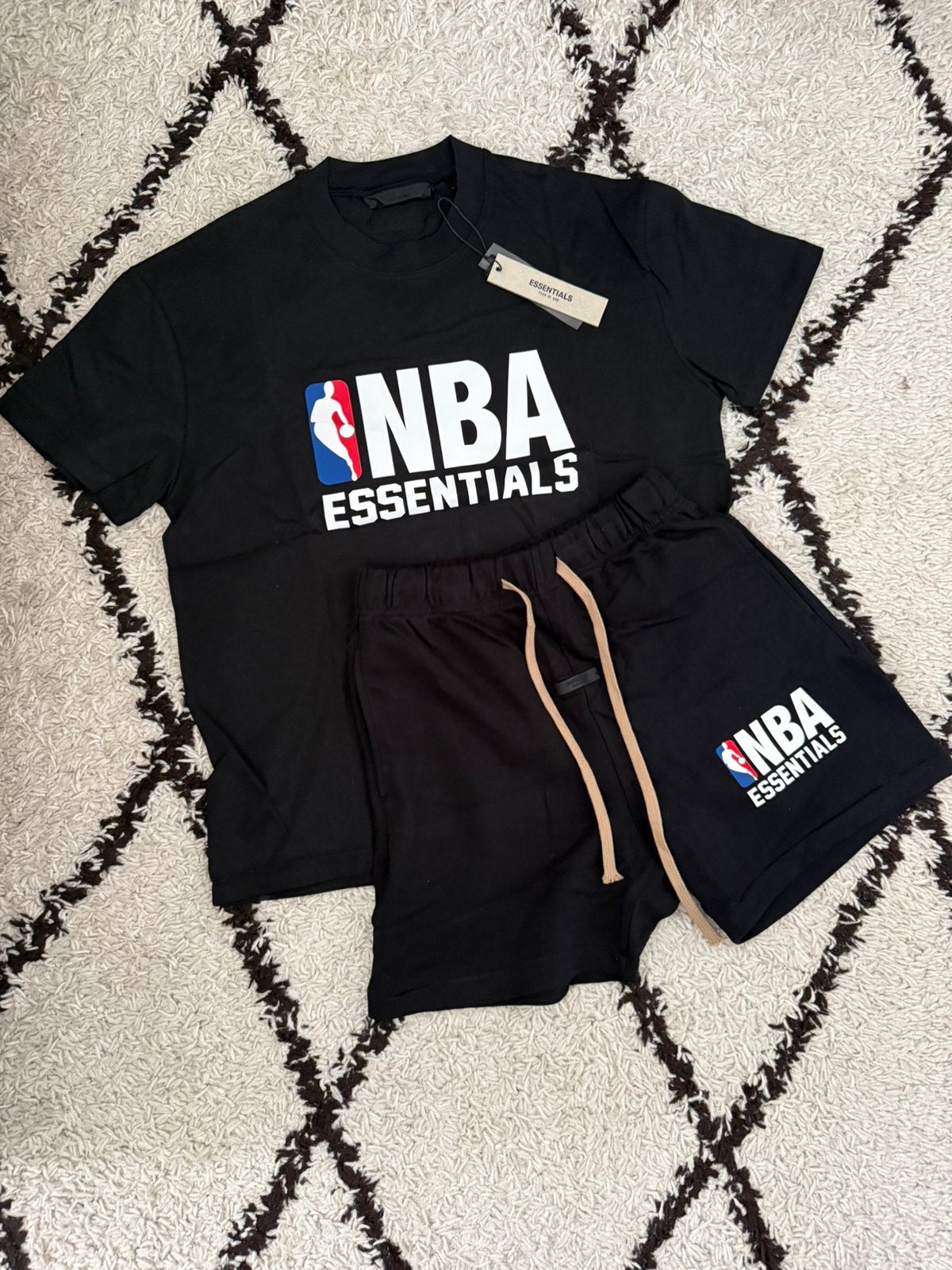 NBA essentials zomersetje, Vêtements | Hommes, Packs de vêtements pour hommes, Enlèvement, Neuf, Taille 48/50 (M)