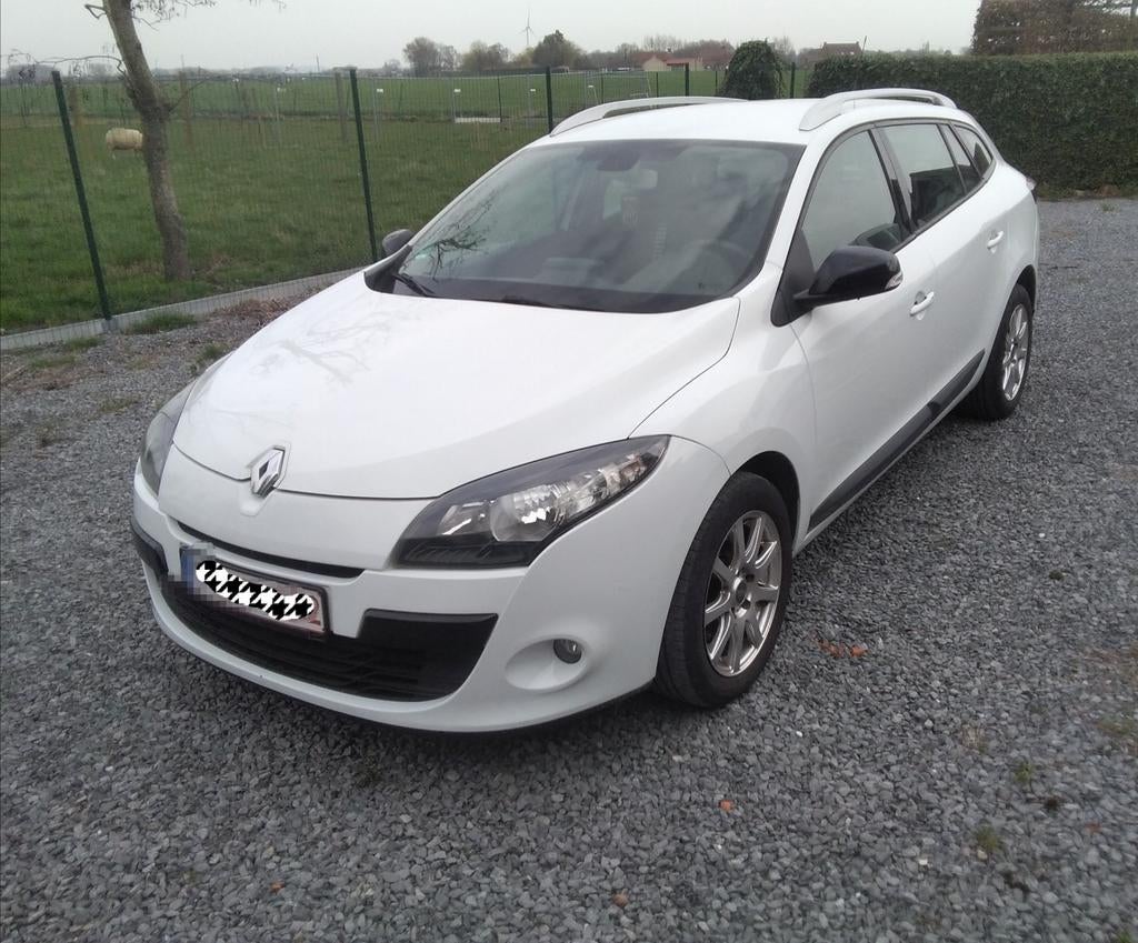 RENAULT MEGANE 1.5DCI 175000 KM, Auto's, Voorwielaandrijving, Zwart, 4 cilinders, Wit