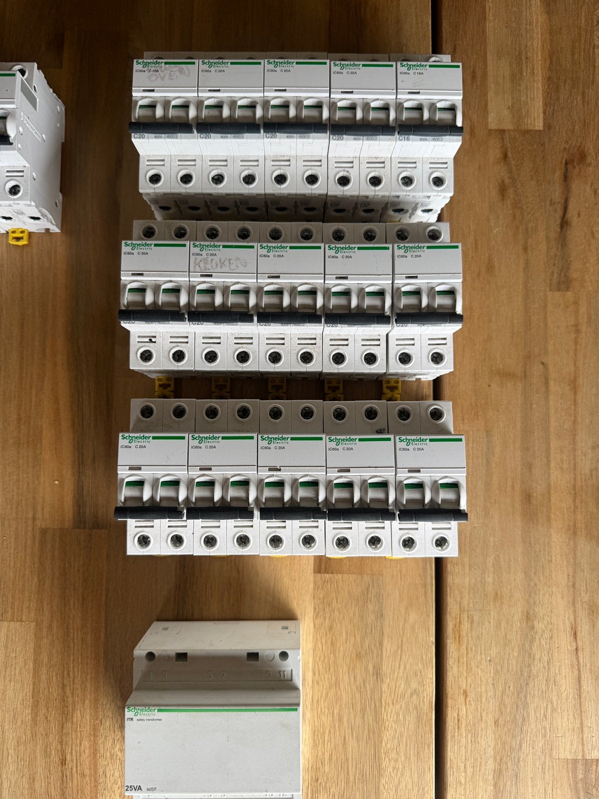 Lot installatiemateriaal, Enlèvement, Comme neuf
