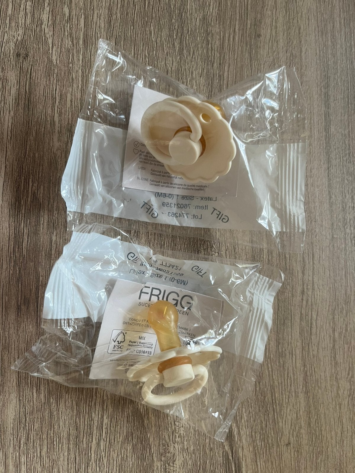 FRIGG Daisy cream fopspenen M1, Ophalen of Verzenden, Nieuw, Speen