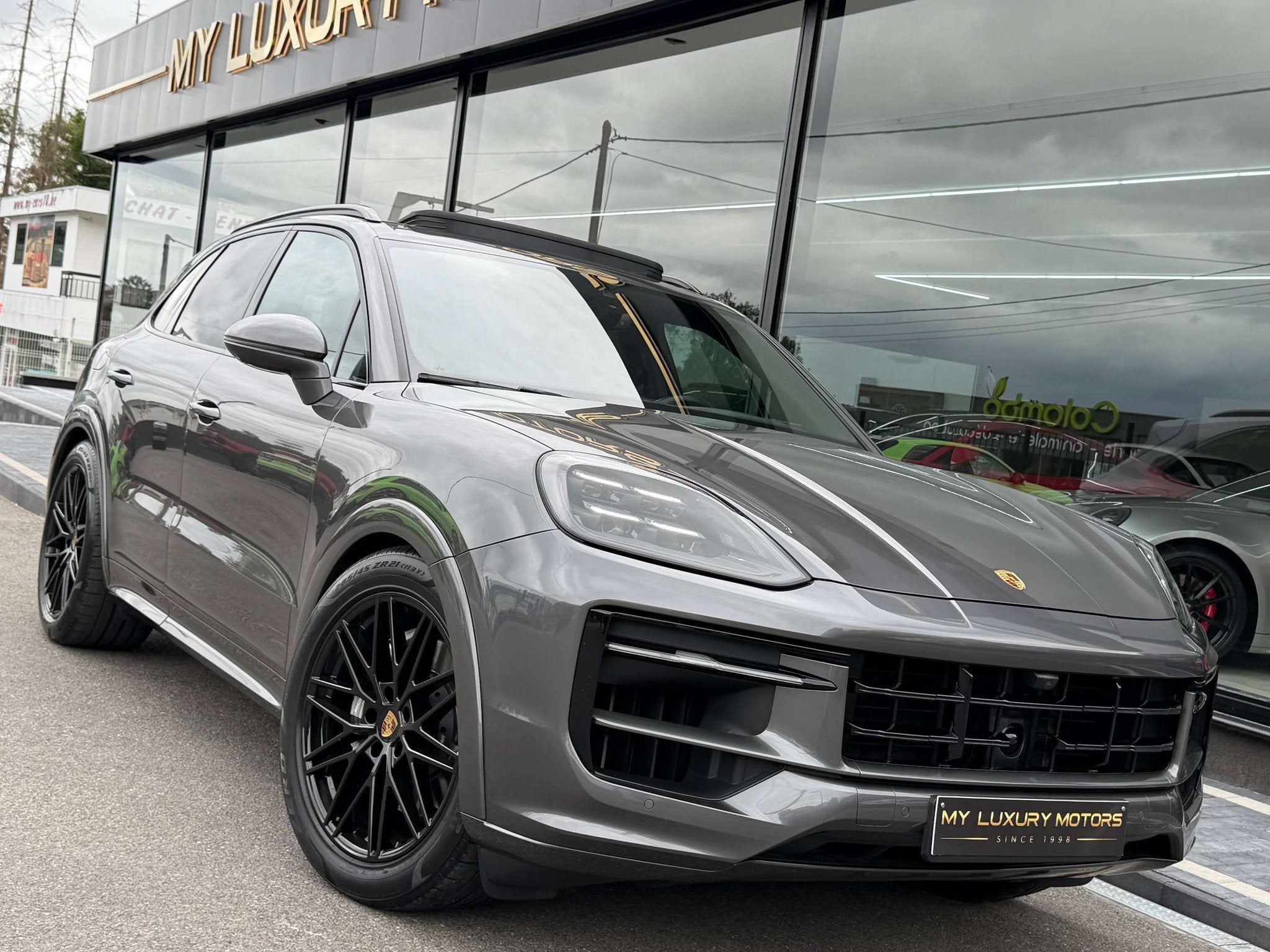 Porsche Cayenne E-Hybrid 3.0 Turbo | Sport Design | Black Pa, Auto's, Automaat, Cayenne, Gebruikt, Zwart