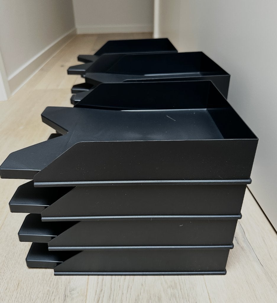 17 boîtes de rangement ouvertes noires, Enlèvement, Comme neuf