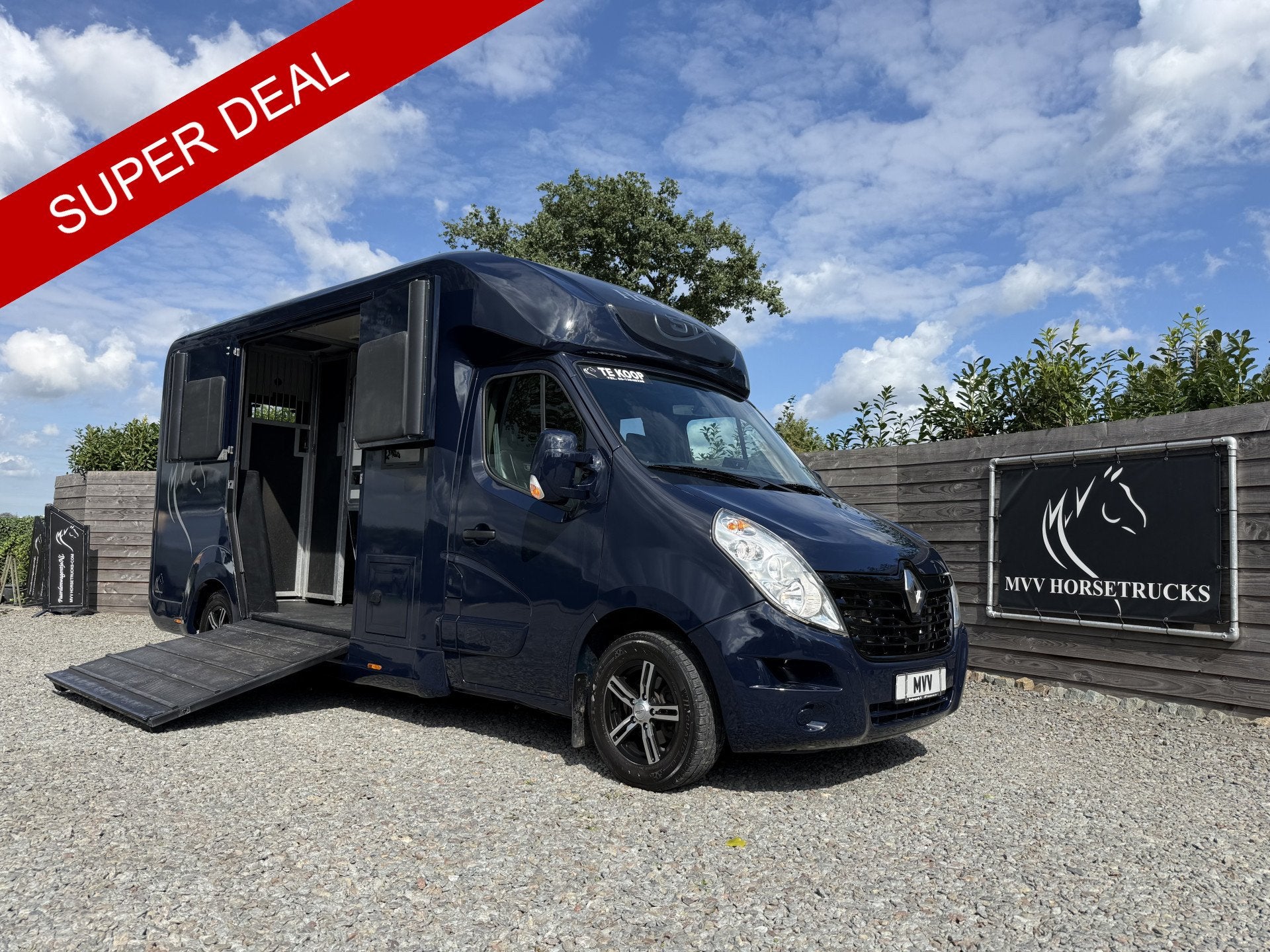 Renault Master | HORSETRUCK | STX | STALLION 5XL | 2018 | AU, Weduwestraat 12
4884MV  WERNHOUT, NL, Paardenwagentje NL | MVV HORSETRUCKS