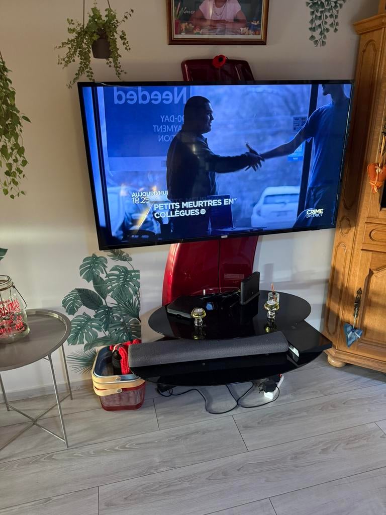 A vendre support TV design rouge bordeau, Enlèvement, Comme neuf