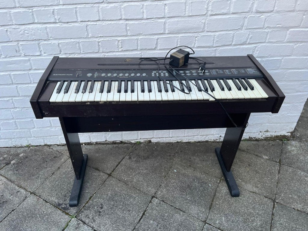piano, Enlèvement ou Envoi, Utilisé