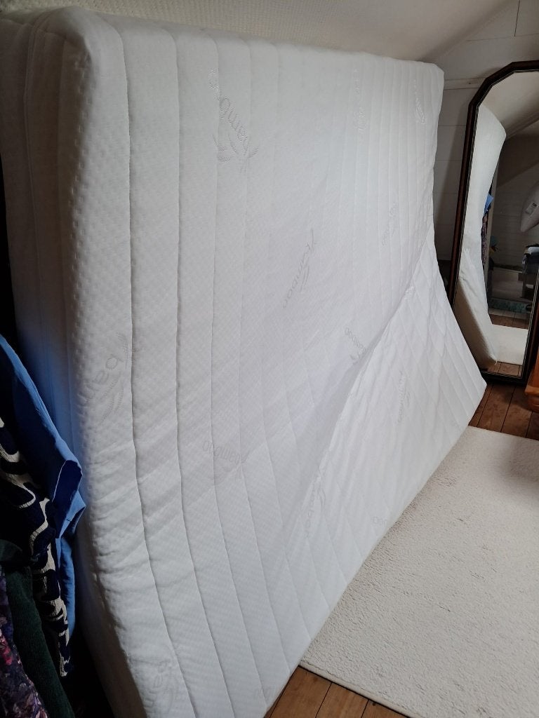 Matras 140x200, Huis en Inrichting, Slaapkamer | Matrassen en Bedbodems, Ophalen, Tweepersoons, 140 cm, Zo goed als nieuw
