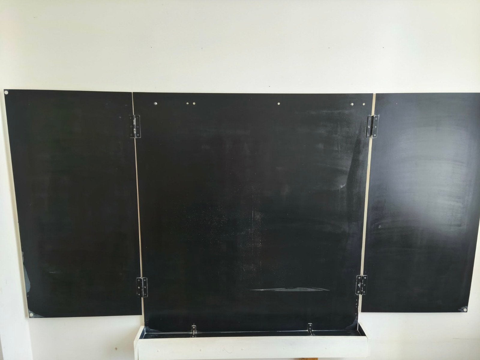 Tableau d' école, Enlèvement