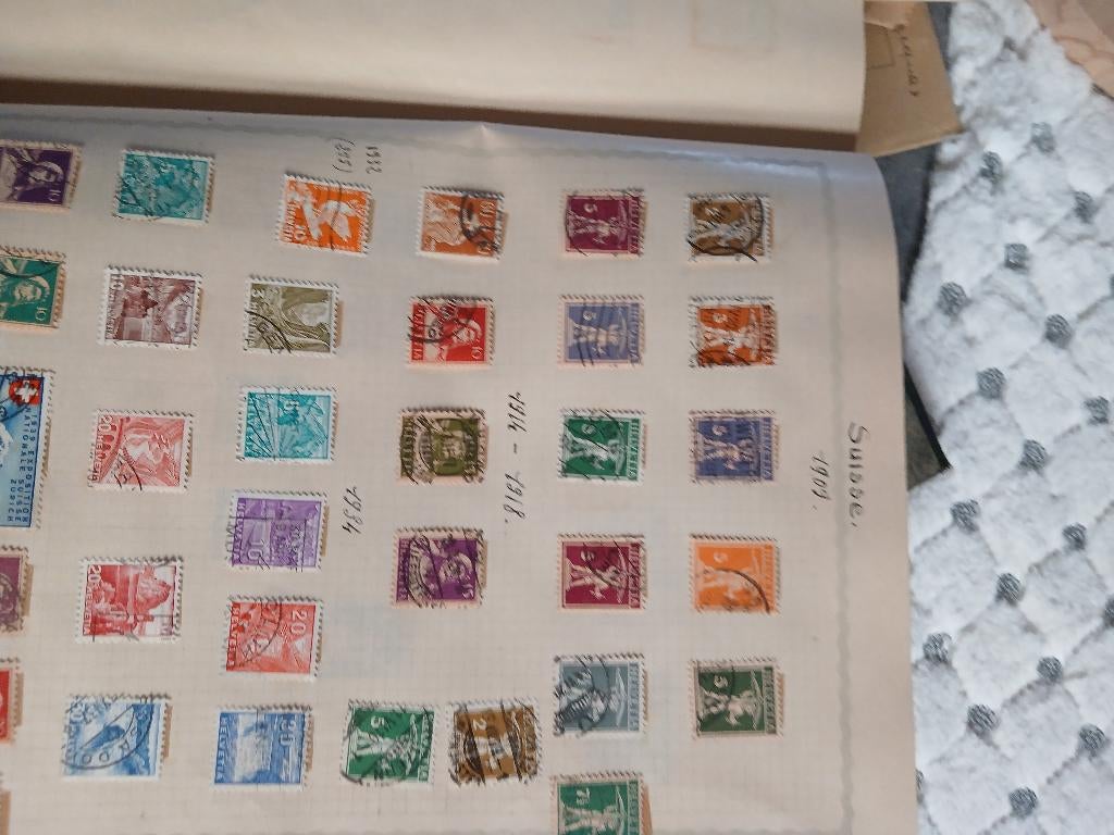 Wereldpostzegels en Belgische postzegels, Ophalen, Met stempel, Niet gestempeld, Frankeerzegel