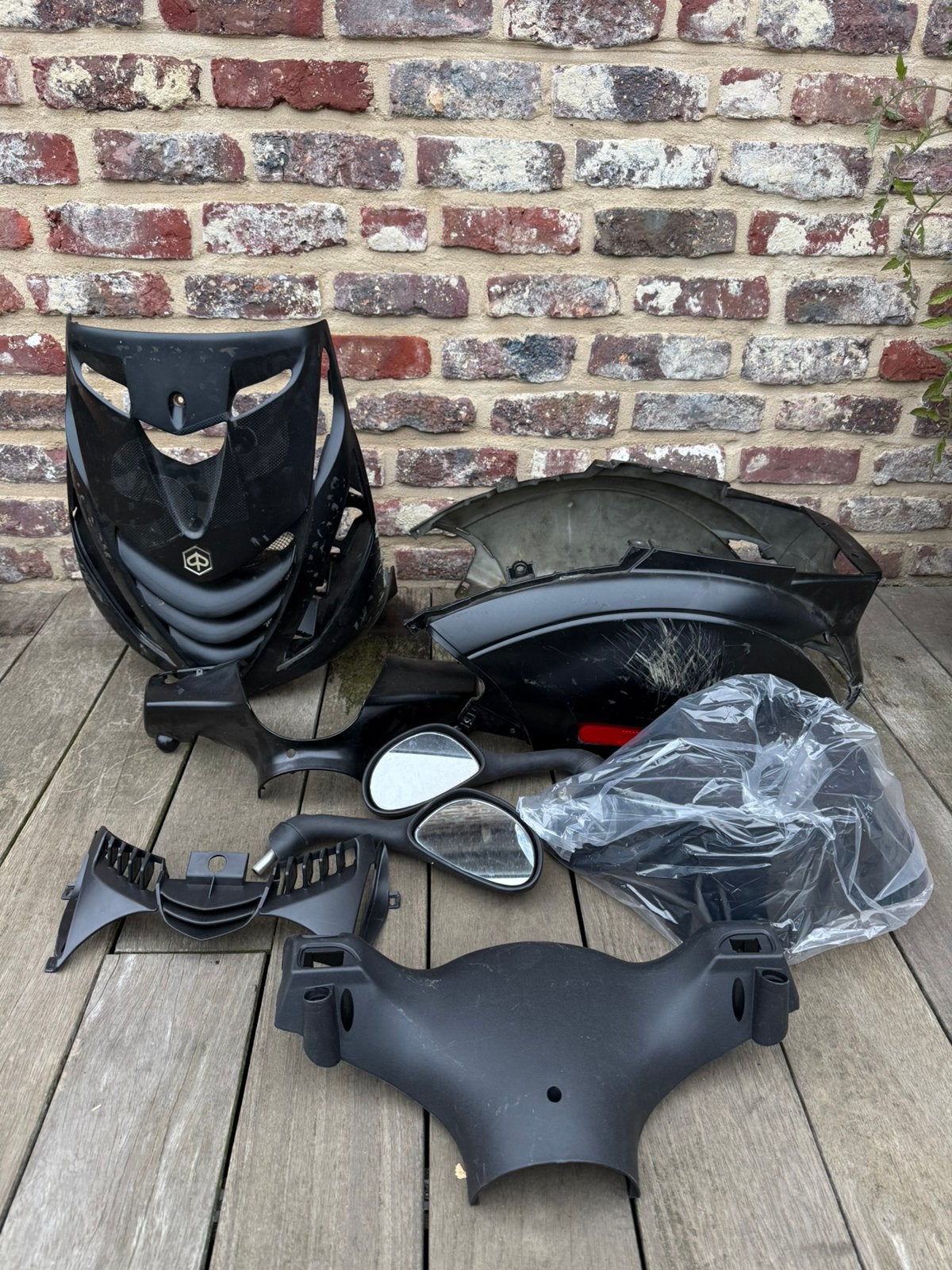 Piaggio zip kappenset + Runner spiegels, Ophalen of Verzenden, Gebruikt, Kap