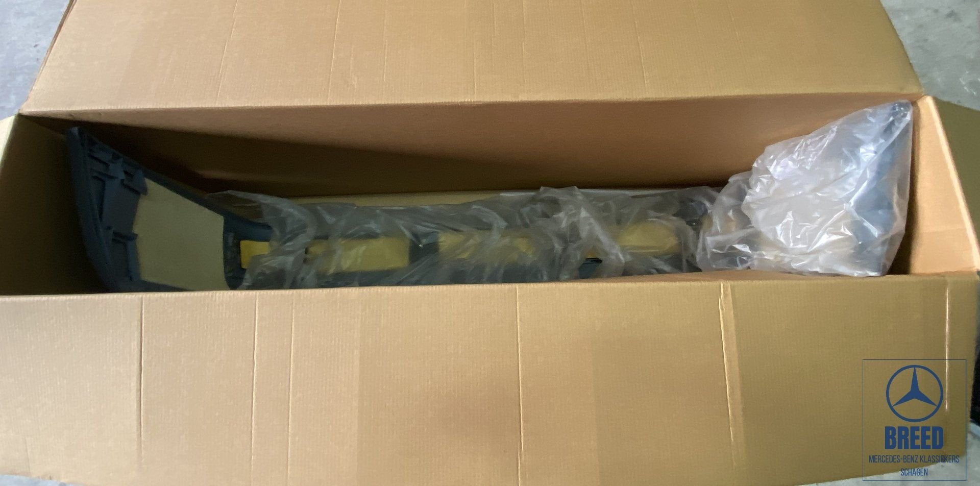 NOS achterbumper voor Mercedes-Benz W124 T-model S124 Mopf 0, Neuf, Arrière, Enlèvement, -