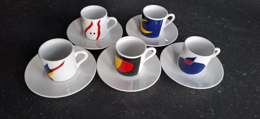 Espressokopjes Miro, Ophalen