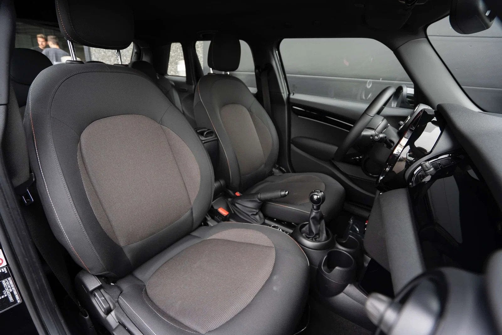 MINI One Mini 1.5 One * Perfecte staat * Garantie *, 75 kW, Gebruikt, Zwart, Bedrijf