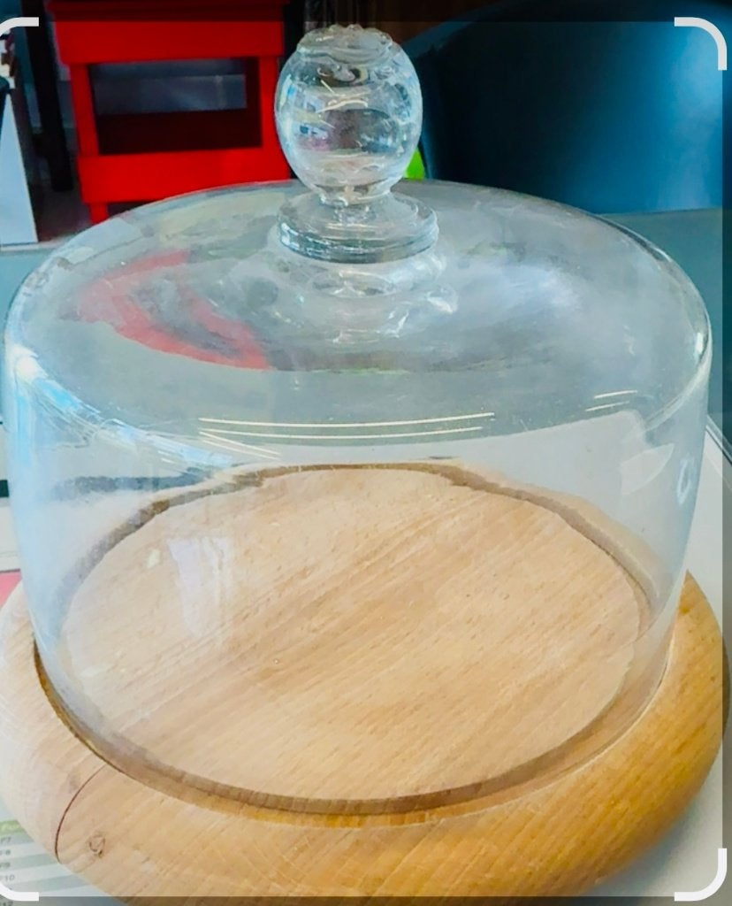 Houten serveerplank met kaasstolp, Ophalen, Zo goed als nieuw