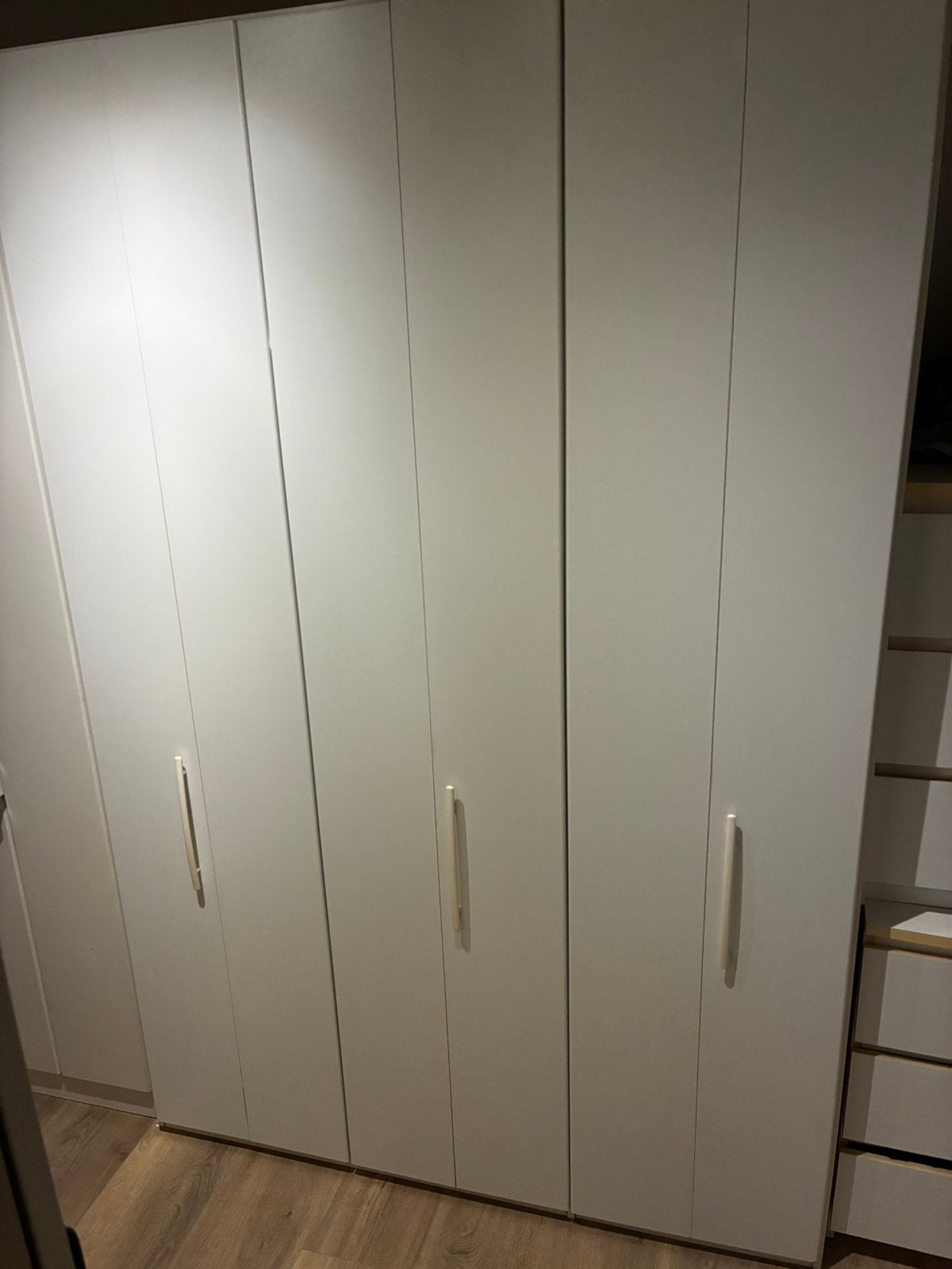 Witte kledingkast 226x149x59 cm, Huis en Inrichting, Kasten | Kleerkasten, Ophalen, Gebruikt
