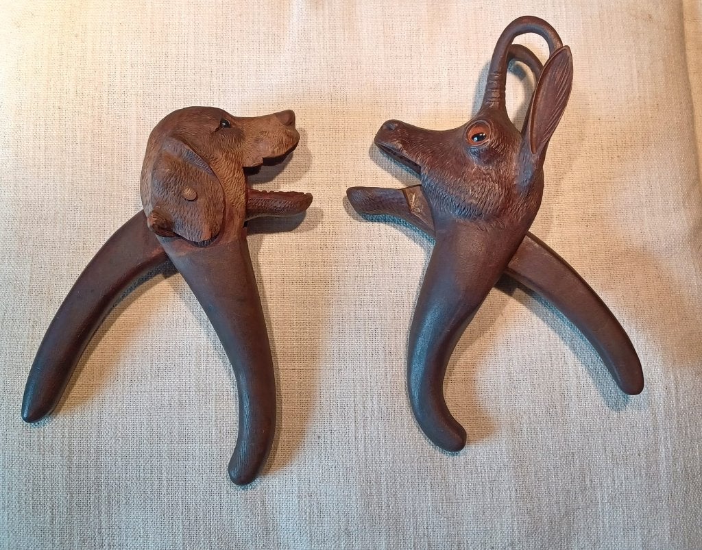 Casse-noix XIXè en bois Forêt noire, Antiek en Kunst, Ophalen of Verzenden