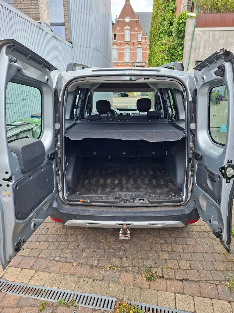 Dacia Dokker Stepway met 18.000 km op de teller, Auto's, Dacia, Dealer onderhouden, Particulier, 1322 cc, Break