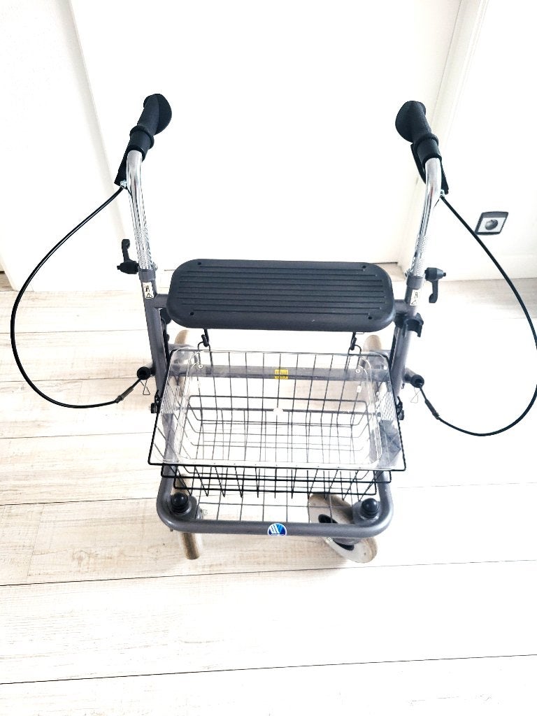 Vermeiren rollator in zeer goede staat  bijna niet gebruikt, Diversen, Ophalen, Opvouwbaar, Zo goed als nieuw