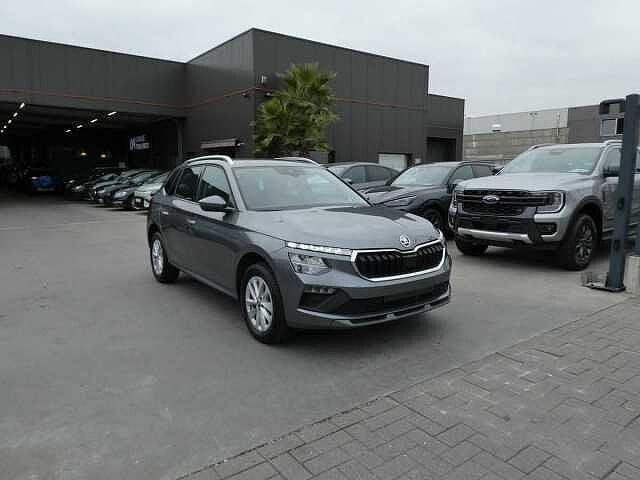SKODA Kamiq 1.0 TSi 115pk Business Luxe Camera '25 28000km, Auto's, Parkeerassistent, Bedrijf, 83 kW, SUV of Terreinwagen