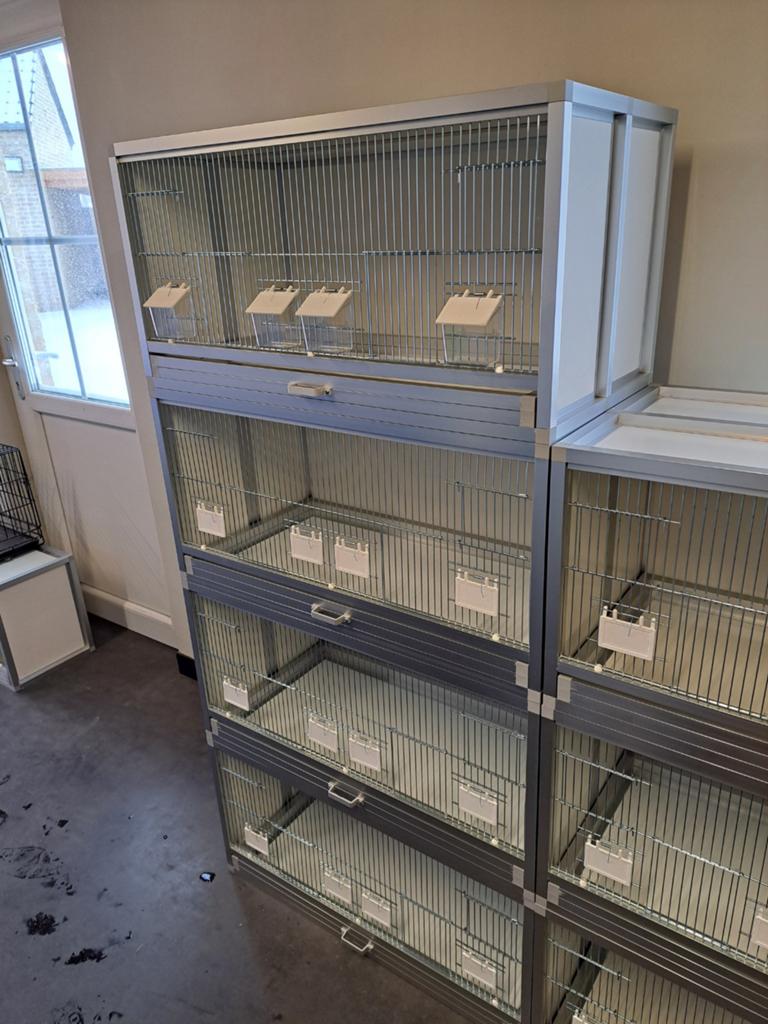 4 CAGES - CAGES D'ÉLEVAGE. (NOUVEAU), Animaux & Accessoires, Enlèvement, Neuf, Aluminium