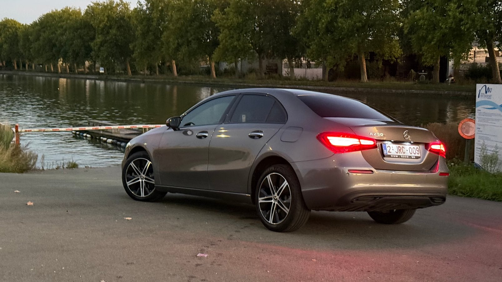 Mercedes a250e hybride 2023!, Auto's, Automaat, Euro 6, 5 deurs, Te koop