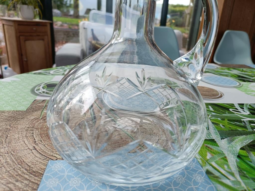 Carafe à vin, Enlèvement