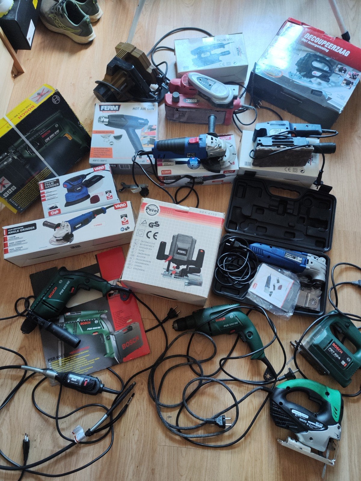 lot d’outillage électroportatif – Bosch, Varo, Ferm, P, Enlèvement, Utilisé