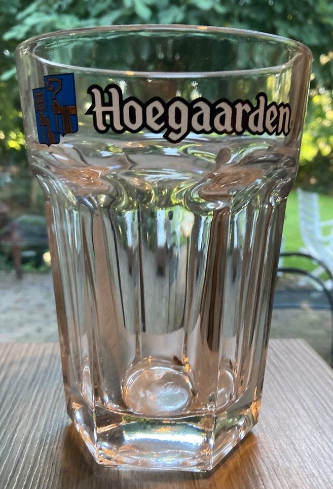 Hoegaarden halve liter, Ophalen of Verzenden, Zo goed als nieuw