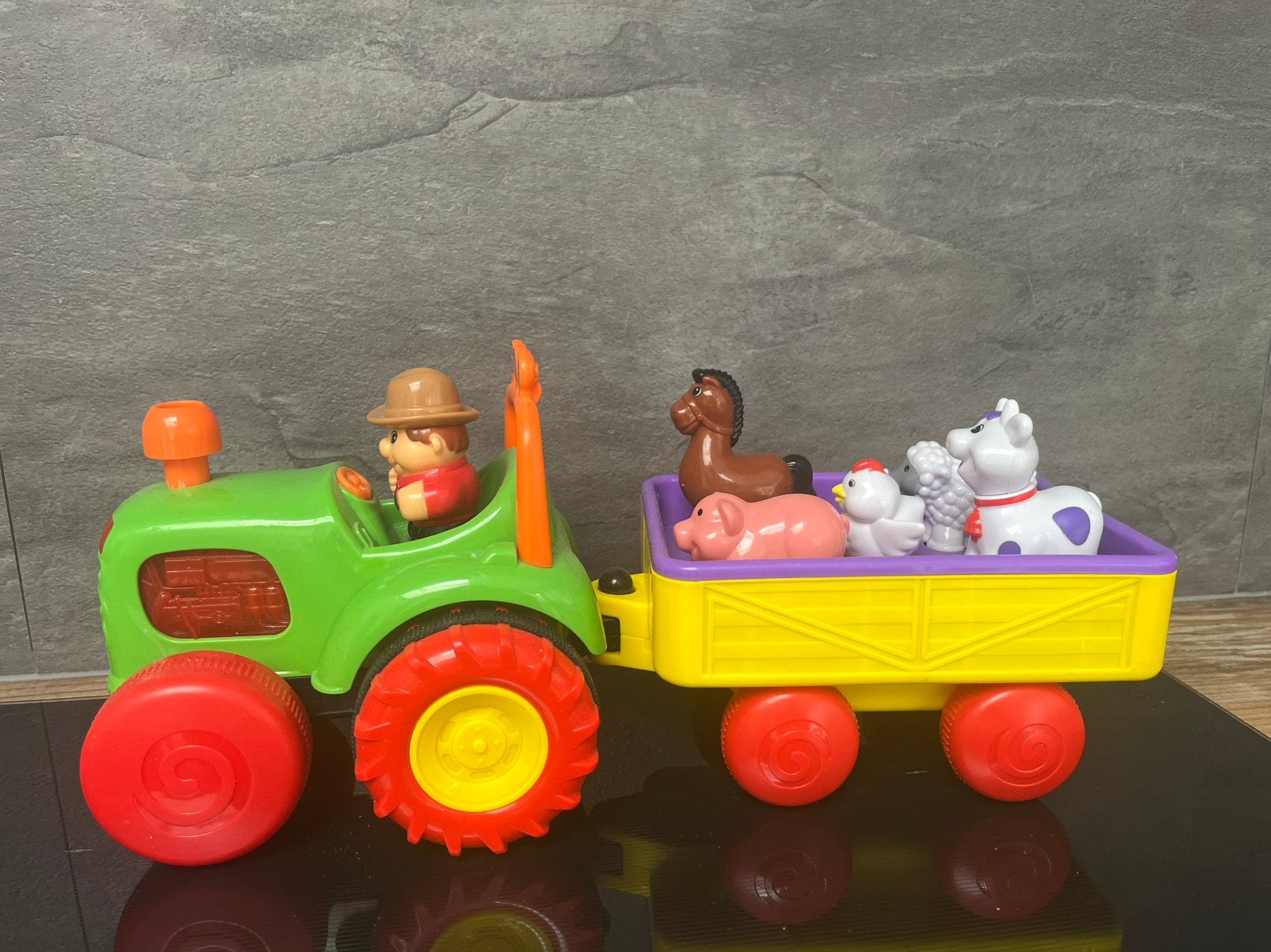 Tractor met boer en dieren, Kinderen en Baby's, Ophalen, Zo goed als nieuw