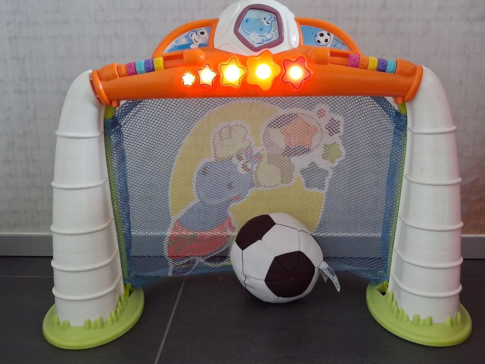 Le but Chicco avec balle souple émet de la lumière et du son, Enlèvement ou Envoi, Utilisé, Garçon ou Fille
