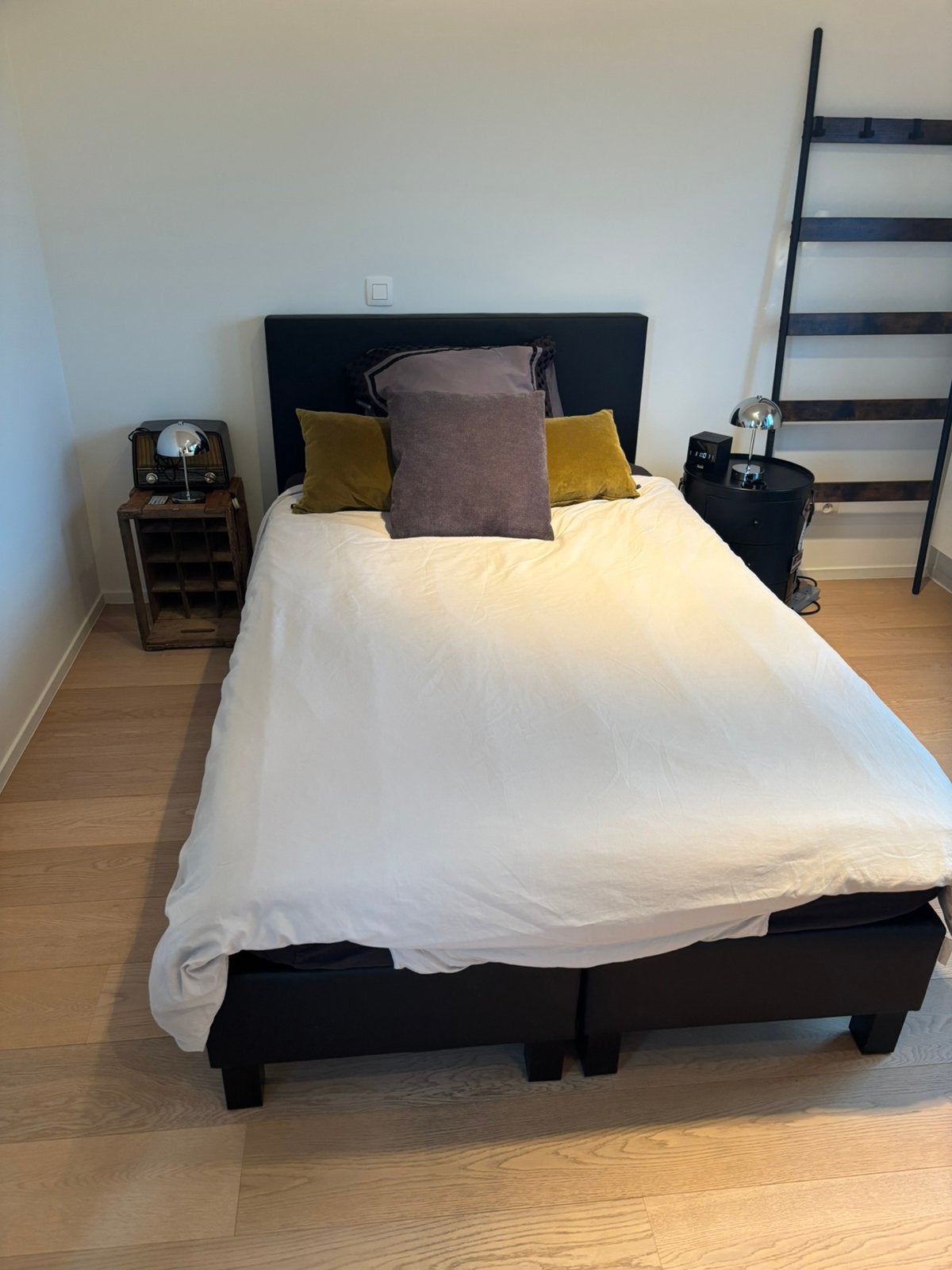 Twijfelaar met gratis matras, Huis en Inrichting, Ophalen, Zwart, Zo goed als nieuw, Twijfelaar