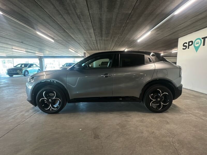 Alfa Romeo Junior BEV 54 kWh Elettrica, Autos, 410 km, Argent ou Gris, Achat, Capteur de lumière